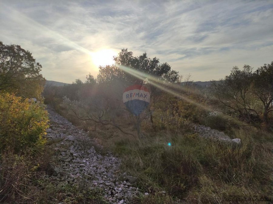 Otok Krk- Vrbnik, građevinski teren 1600m2 sa pogledom na mo - 8