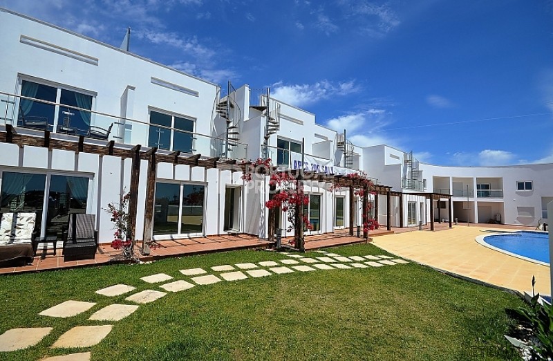 Modern Apartments and Townhouses with.. - 2