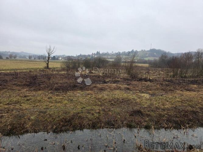 Građevinsko zemljište 2.410m² na odličnoj lokaciji nadomak Z - 2