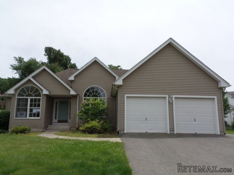 33 Lilli Lane Meriden, CT, 06450 New..