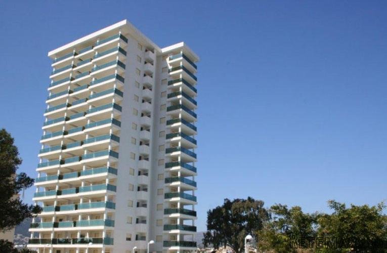 Apartamento construido en el año 2009 a 50 mtrs del Paseo..