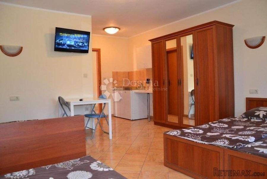 Apartmanska kuća s bazenom i pogledom na more! - 7