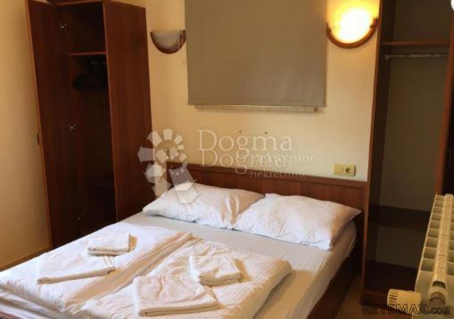 Apartmanska kuća s bazenom i pogledom na more! - 8