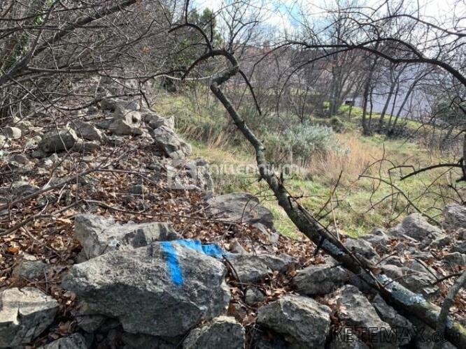 Šmrika, građevinsko zemljište 1.140m2