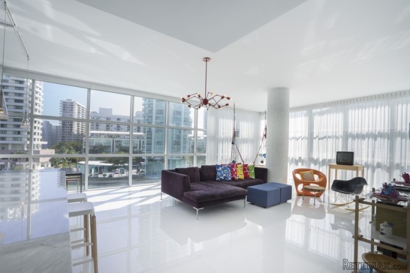 4 bedroom Flat For Sale: 6103 AQUA AV #.. - 2