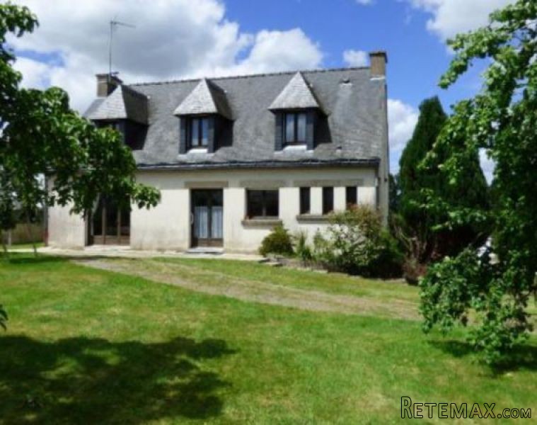 Pretty Detached House and Gardens