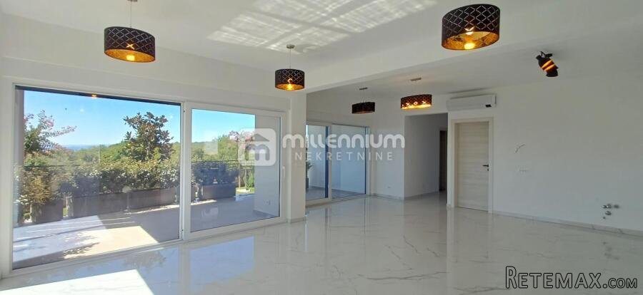Otok Krk, samostojeća kuća, 200m2, bazen - 2