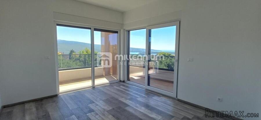 Otok Krk, samostojeća kuća, 200m2, bazen - 3