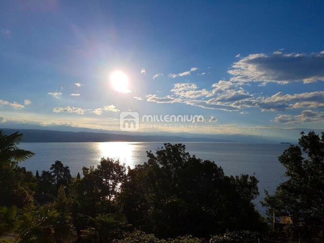 Opatija, 3- soban stan s dnevnim, 2-lođe, terasa