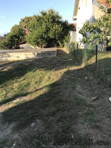 Prodajem plac 5.30ari s temeljom - 9