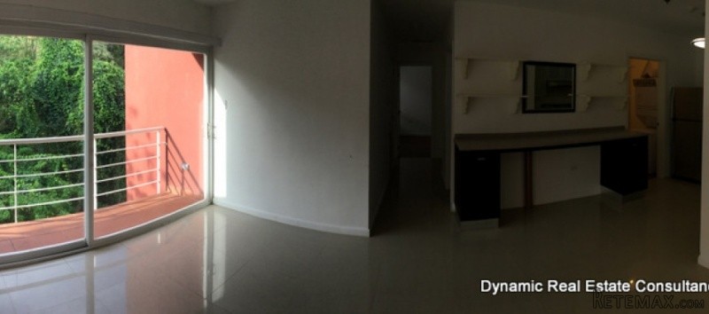Penthouse unit for rent in WestHills