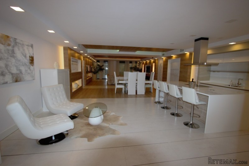 3 bedroom Apartment - 2