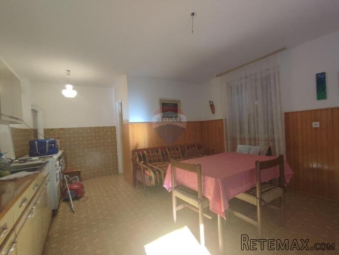 Lika,Brinje, kuća na parceli od 1230 m2 - 4
