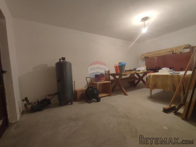 Lika,Brinje, kuća na parceli od 1230 m2 - 5