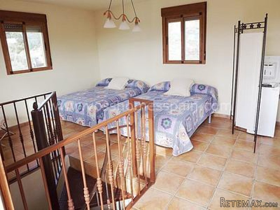 Larger than average 4 bed, 2 bath village house with.. - 8