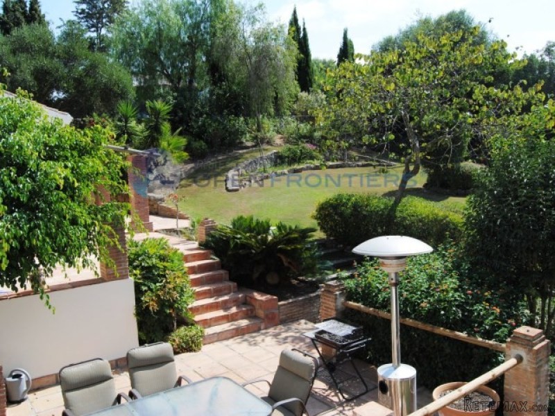 Sotogrande : Lovely Well Located Family..