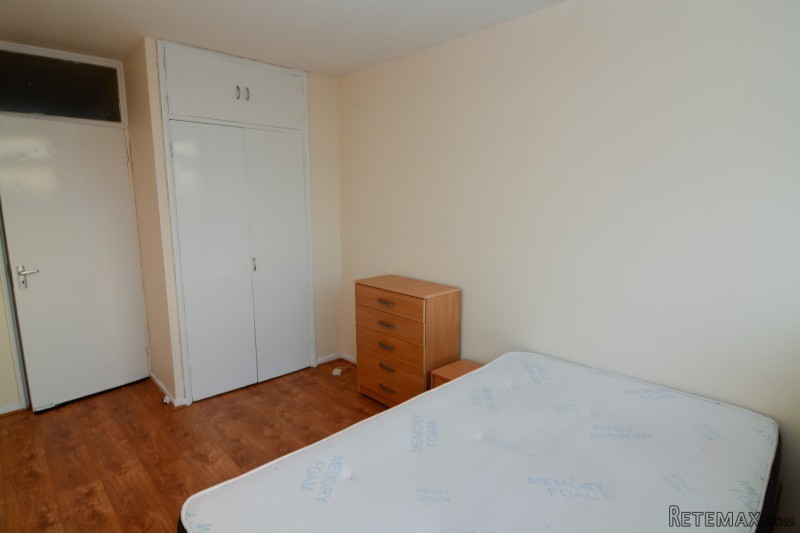 Flatshare - Elmslie A