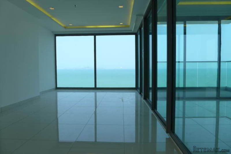 New Wong Amat Tower Condo, Absolute.. - 2
