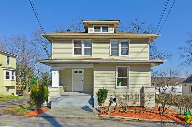 4 bedroom Flat For Sale: 150 Dobbs..
