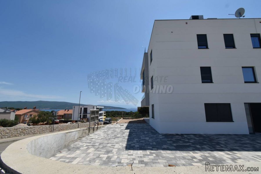 Apartman u novogradnji s okućnicom! Grad Krk! - 12