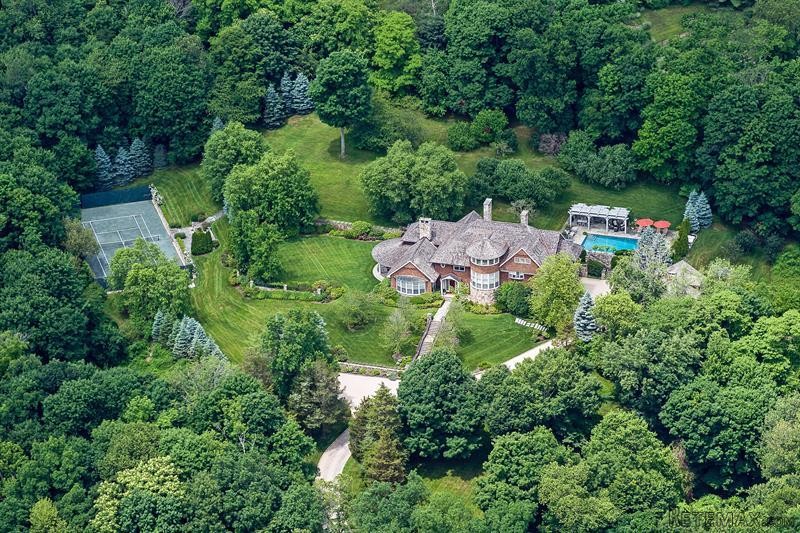 8 bedroom House For Sale: 65 Hunting..