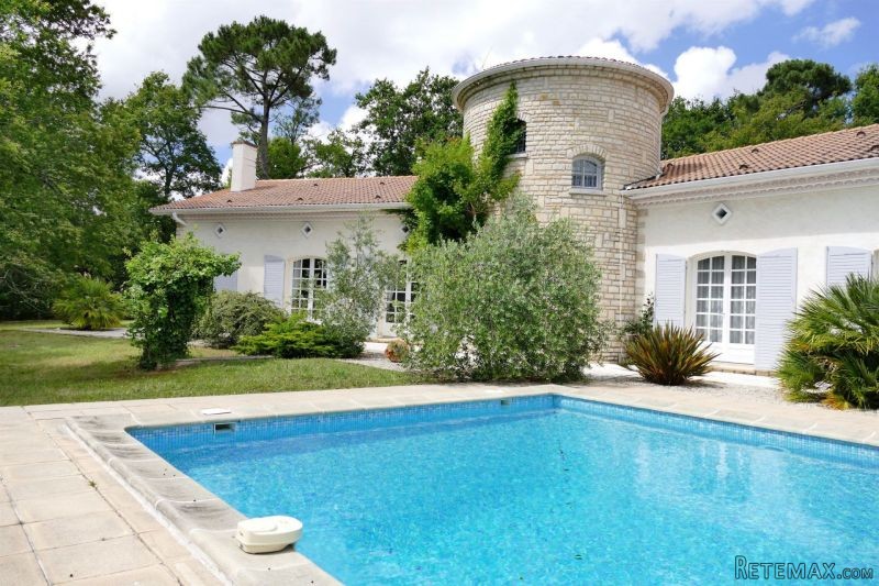 Sale House Breuillet (17920) Centre
