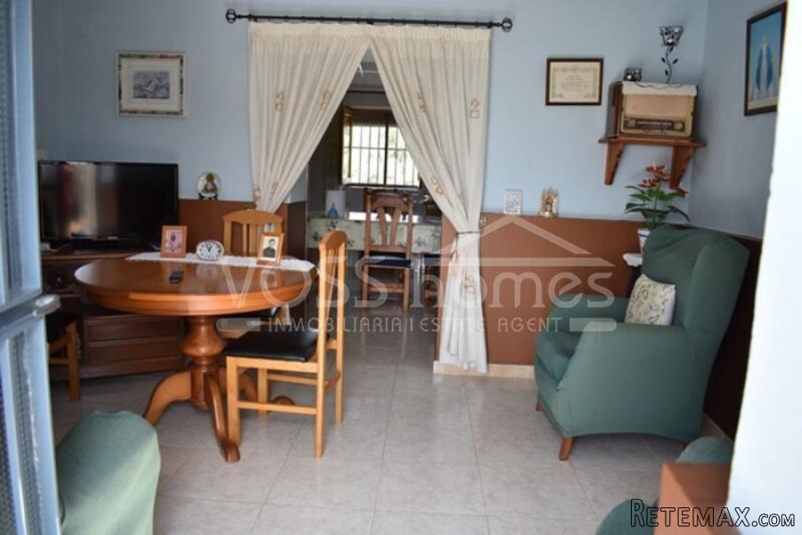 A lovely, very well kept country property of 274m2 with 3.. - 15