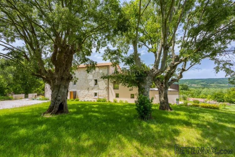ISTARSKI SAN - Kuća koja odiše toskanskom elegancijom