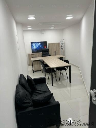 Prodajemo poslovni prostor u centru Pule. Pješačka zona. - 5