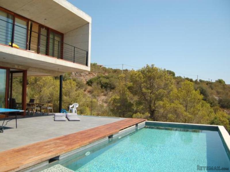 Contemporary Villa With Breathtaking..