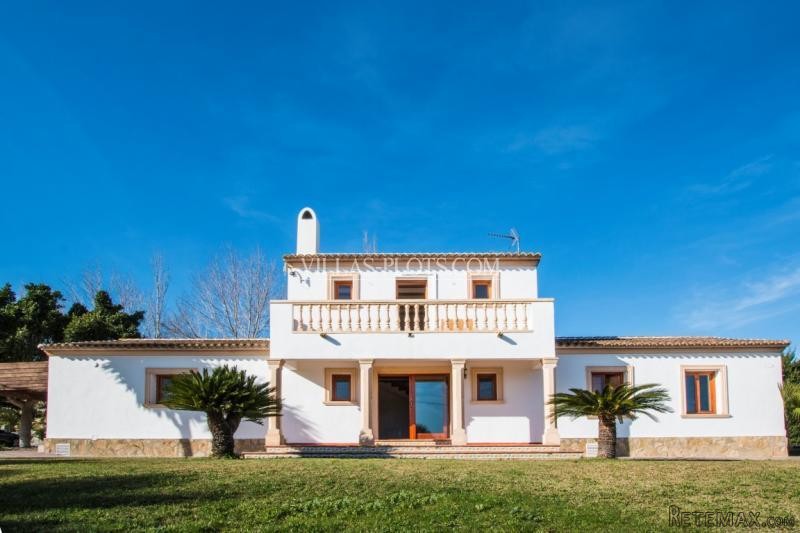 4 Bedroom Villa In Javea