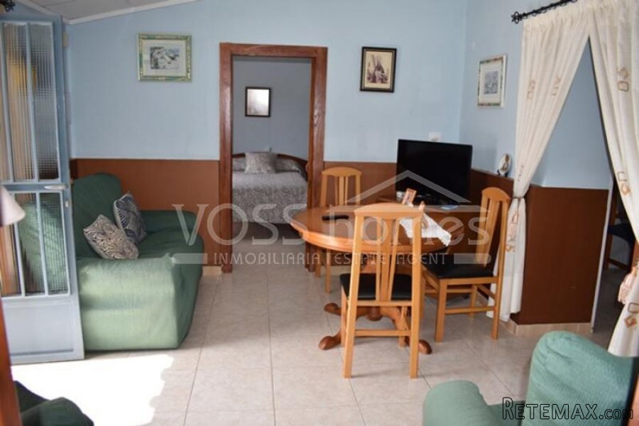 A lovely, very well kept country property of 274m2 with 3.. - 17