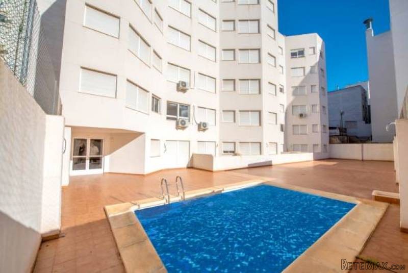 1 Bedroom 1 Bathroom Penthouse In.. - 2