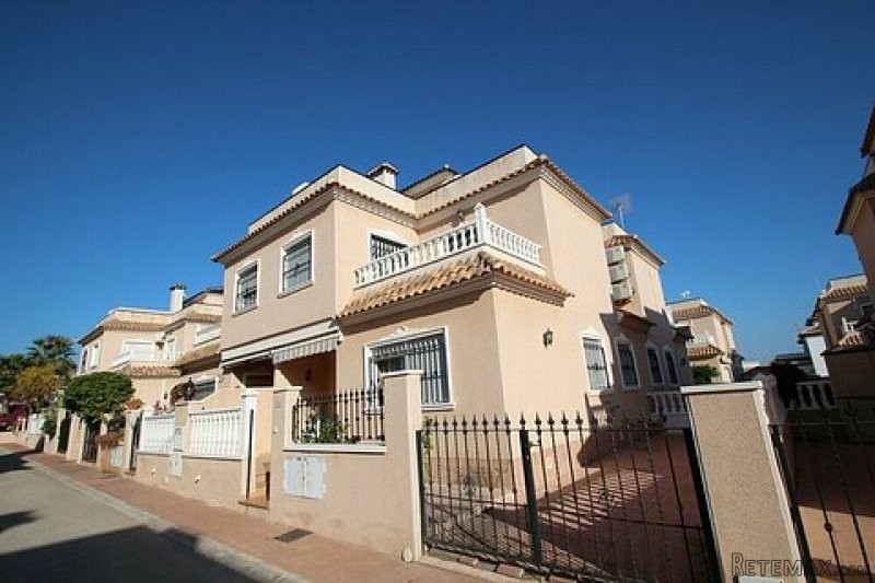 Corner Plot 2 Bed Townhouse with..