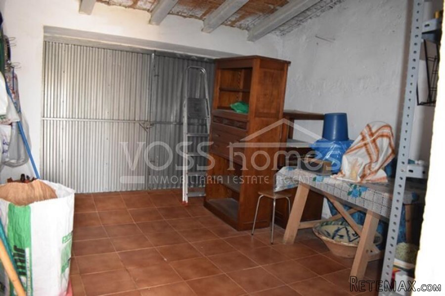 A lovely, very well kept country property of 274m2 with 3.. - 19