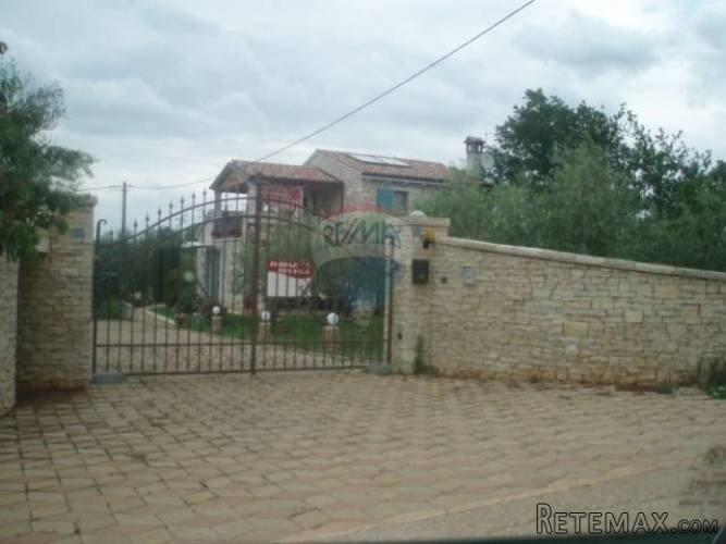 Istra, Brtonigla- Prekrasna kamena kuća sa 4800m2 okućnice - 4