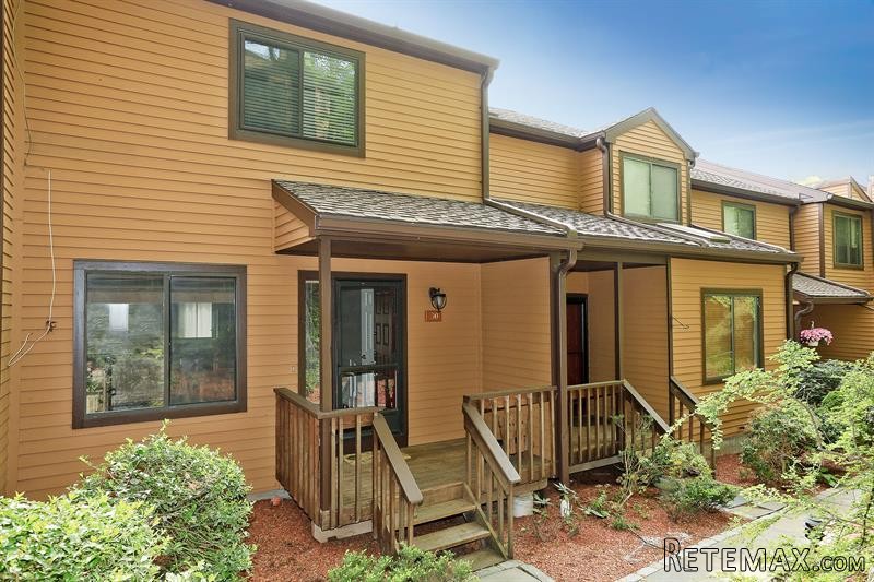 2 bedroom House For Sale: 30 Fawn Ridge..