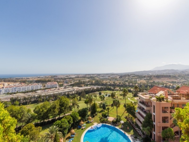 3 Bedroom Apartment For Sale Situated..