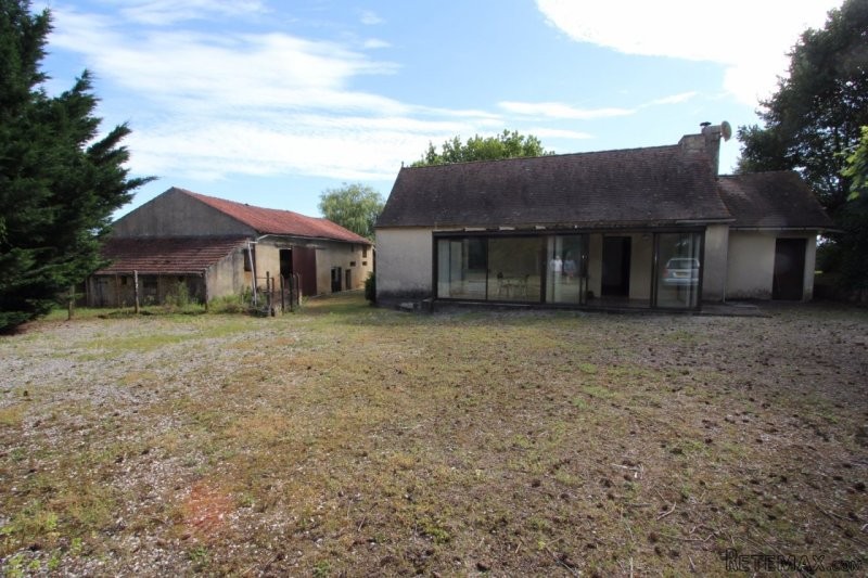 Farmhouse with 1.5 Acres