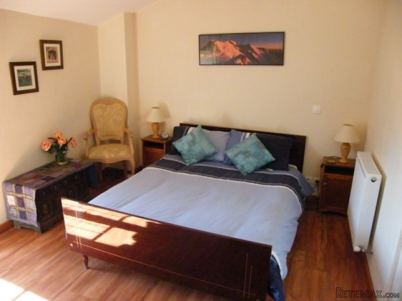 Five Bedroom House With Two Bedroom.. - 2