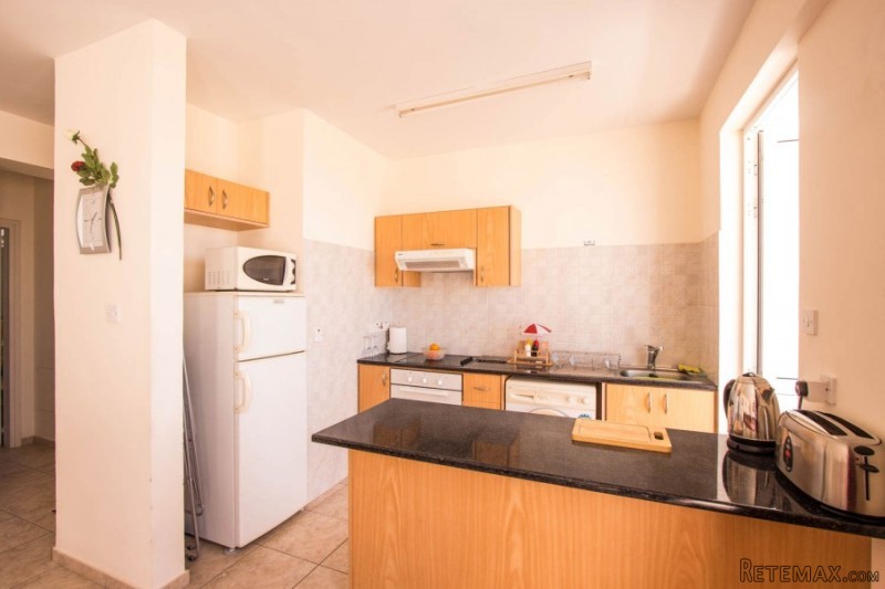 For Sale : First Floor Apartment -.. - 2