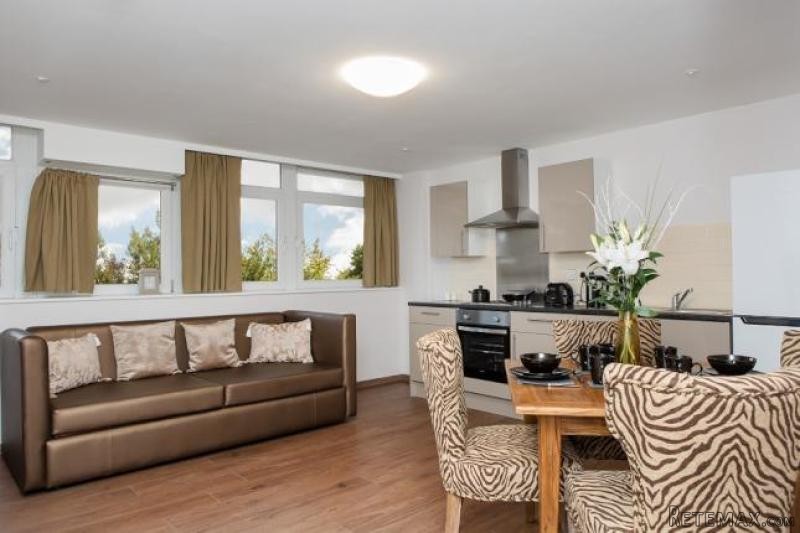 3 Bed Flat For Sale