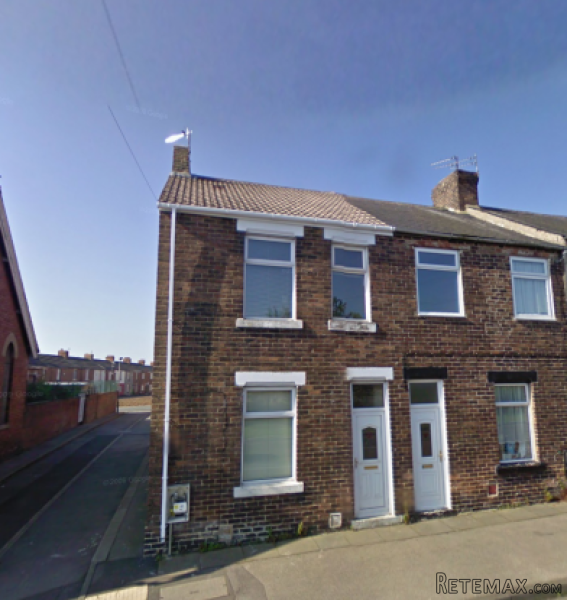 3 bedroom, End Of Terrace House house..