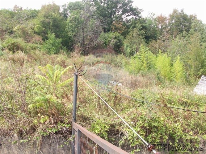 POLJANE - GRAĐEVINSKO ZEMLJIŠTE 1.995 m2 - PLAĆENE KOMUNALIJ
