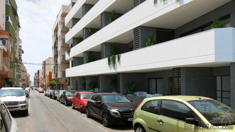 This wonderful apartment with storage and communal roof.. - 2