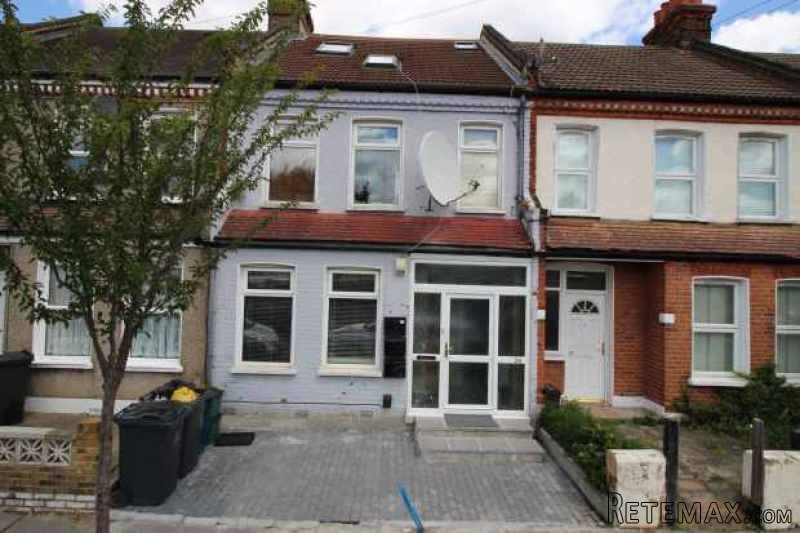 1 bedroom, Ground Floor Flat house for..