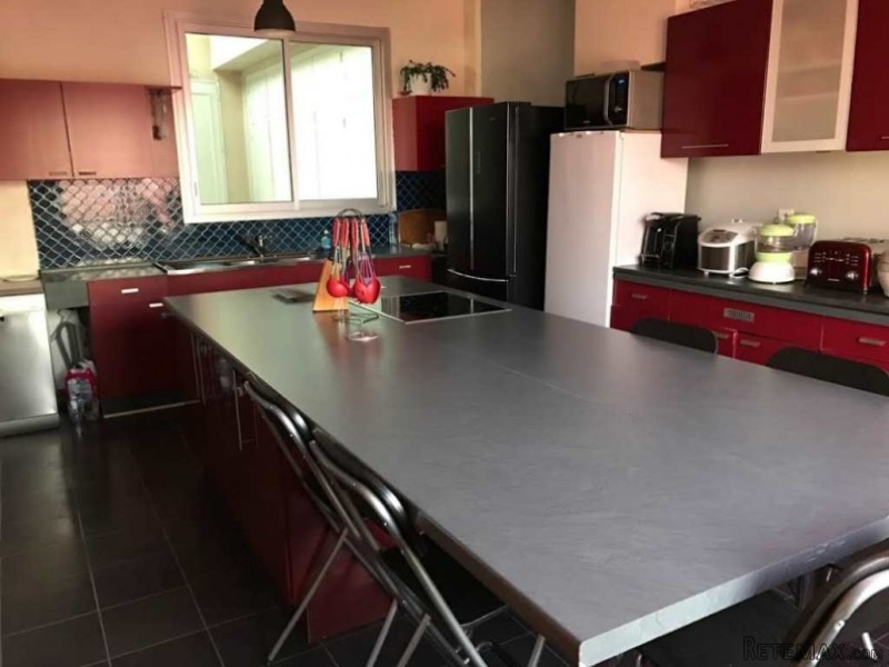 4 Bedrooms - Maison - For Sale - 2