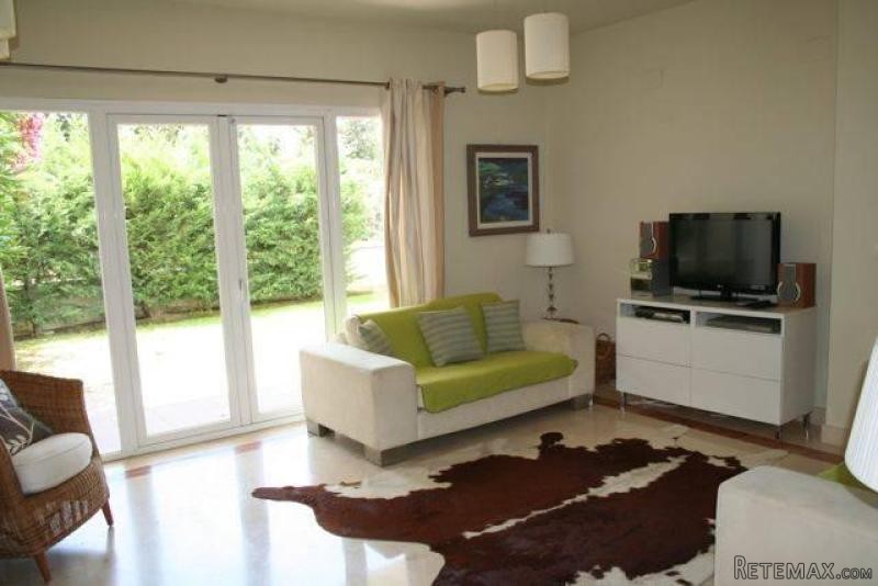 3 bedroom apartment for sale - 2