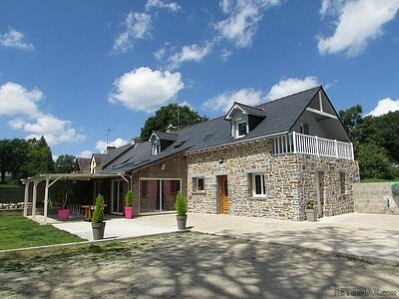 Beautifully renovated traditional..