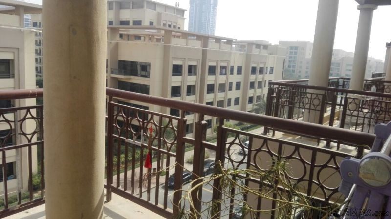 Cozy Apartment with Laundry and Big..